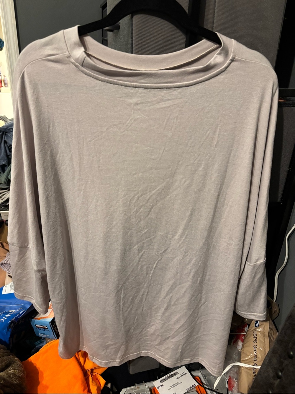 Boutique Women's Lightweight Relaxed Long-Sleeve Top - Soft Light Gray XL
